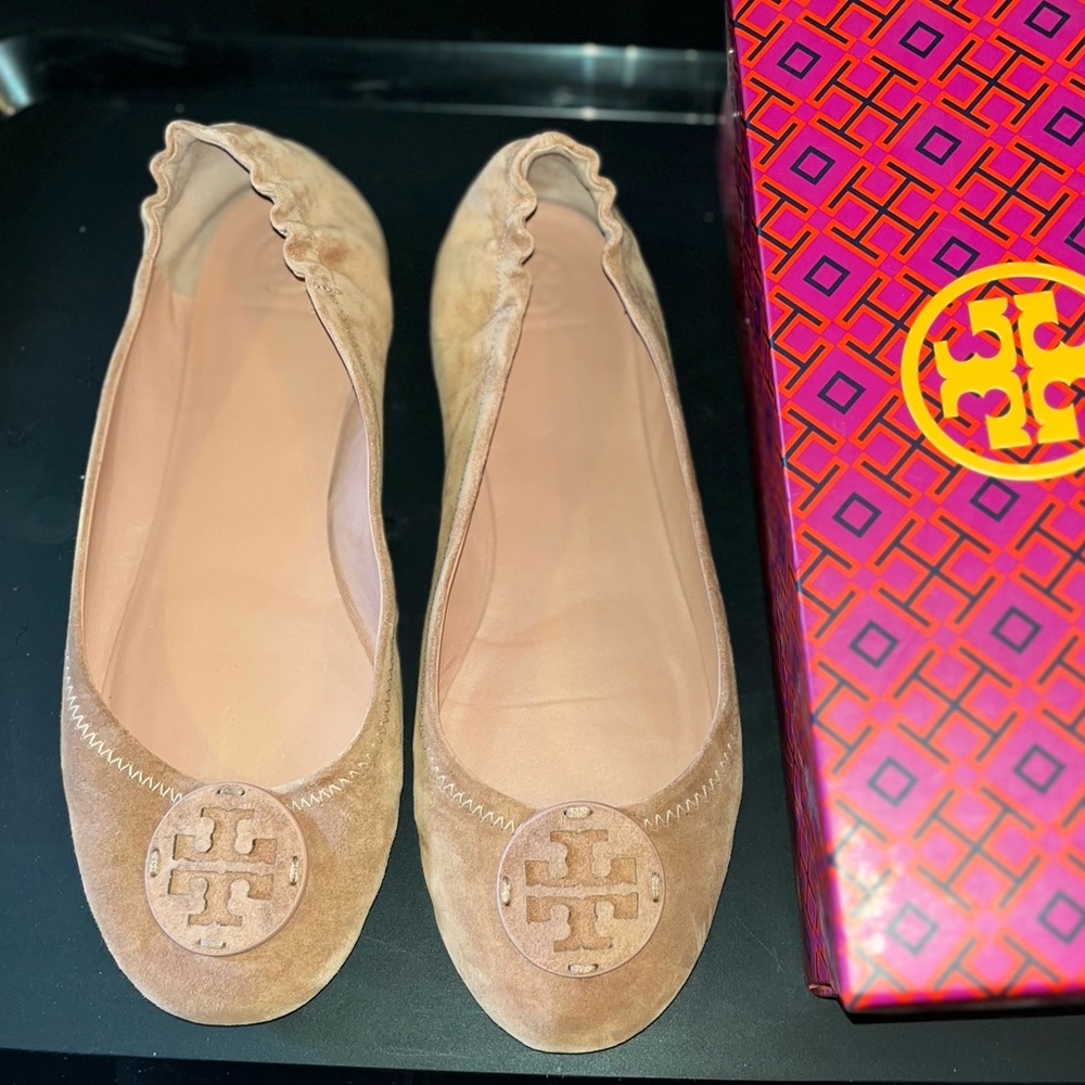 Suede Tory Burch flats